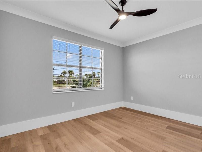 Image 16 of 34 For 15254 Sea Salt Way