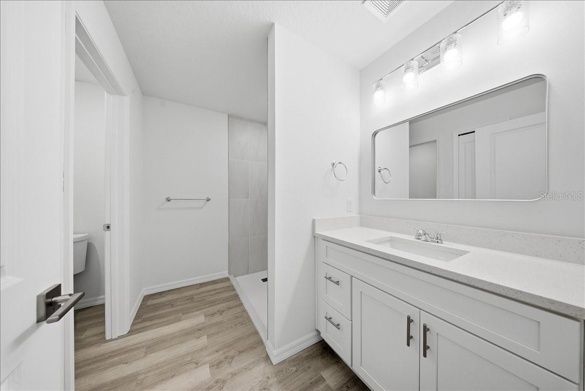 Image 14 of 26 For 5565 Lavender Avenue