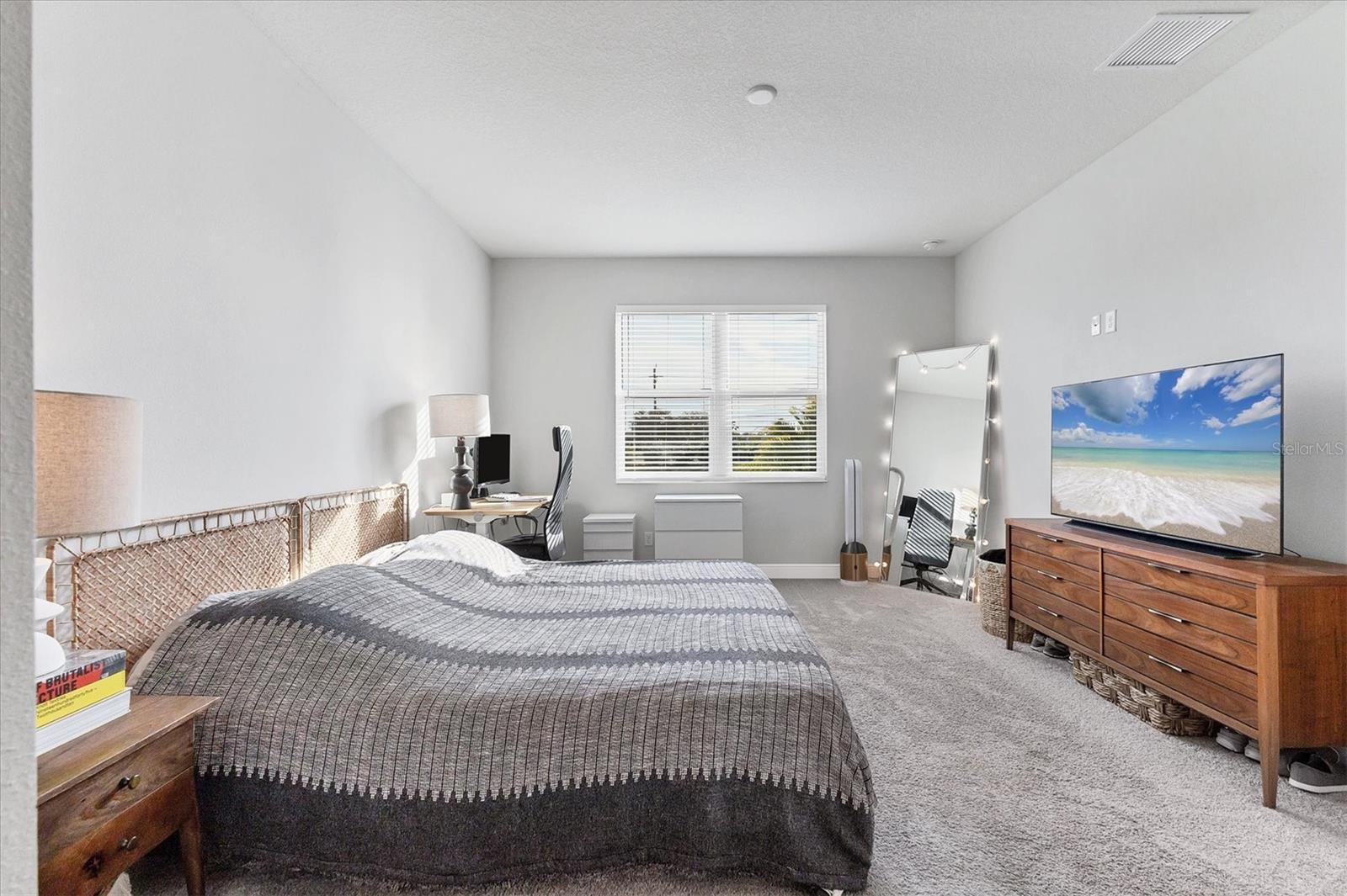 Image 17 of 39 For 123 Okeeffe Circle