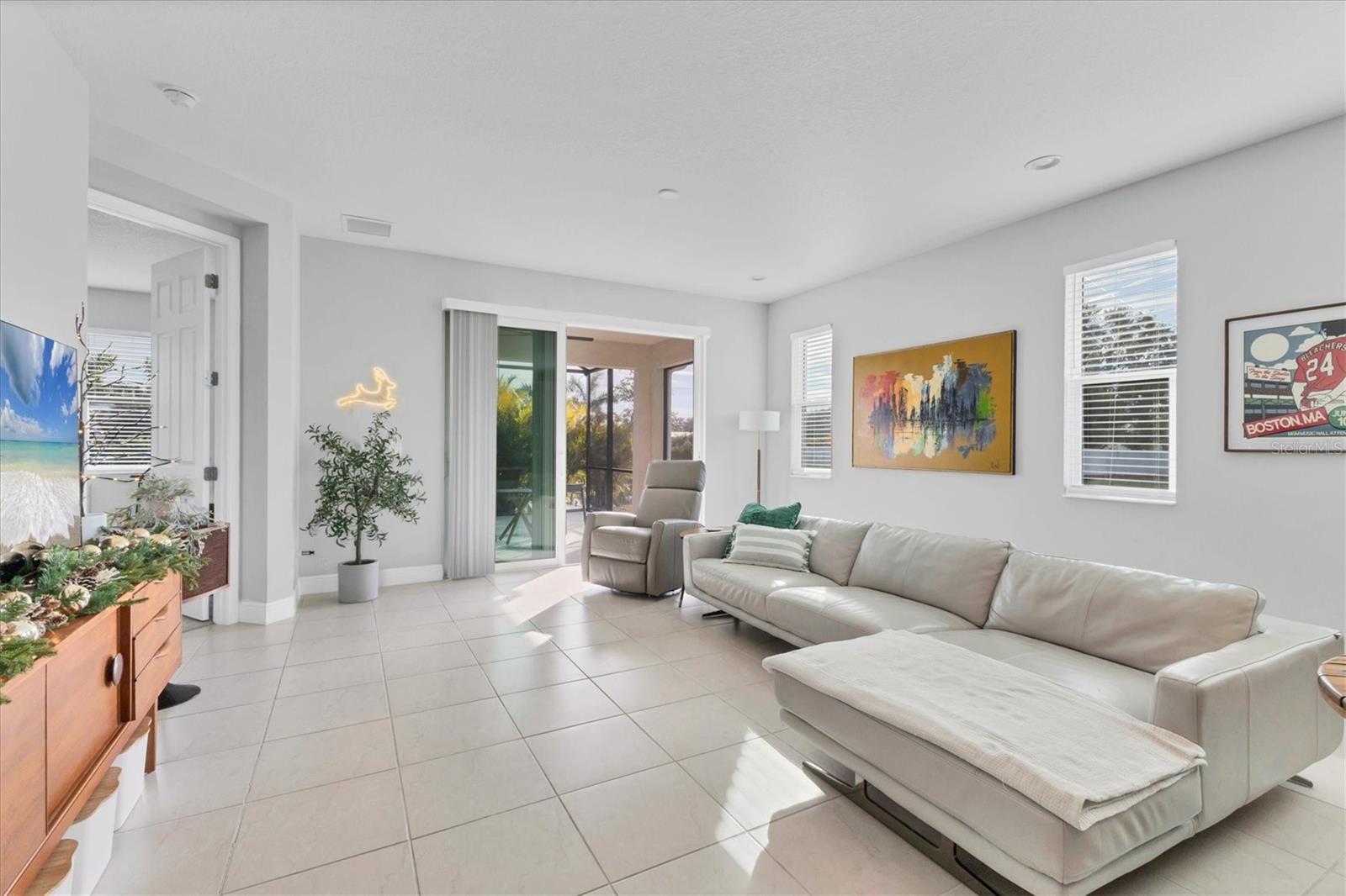 Image 5 of 39 For 123 Okeeffe Circle