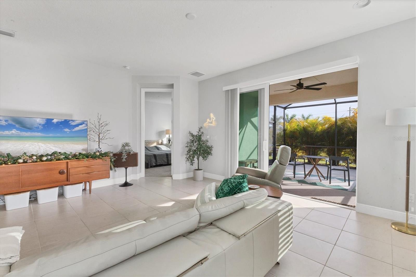 Image 6 of 39 For 123 Okeeffe Circle