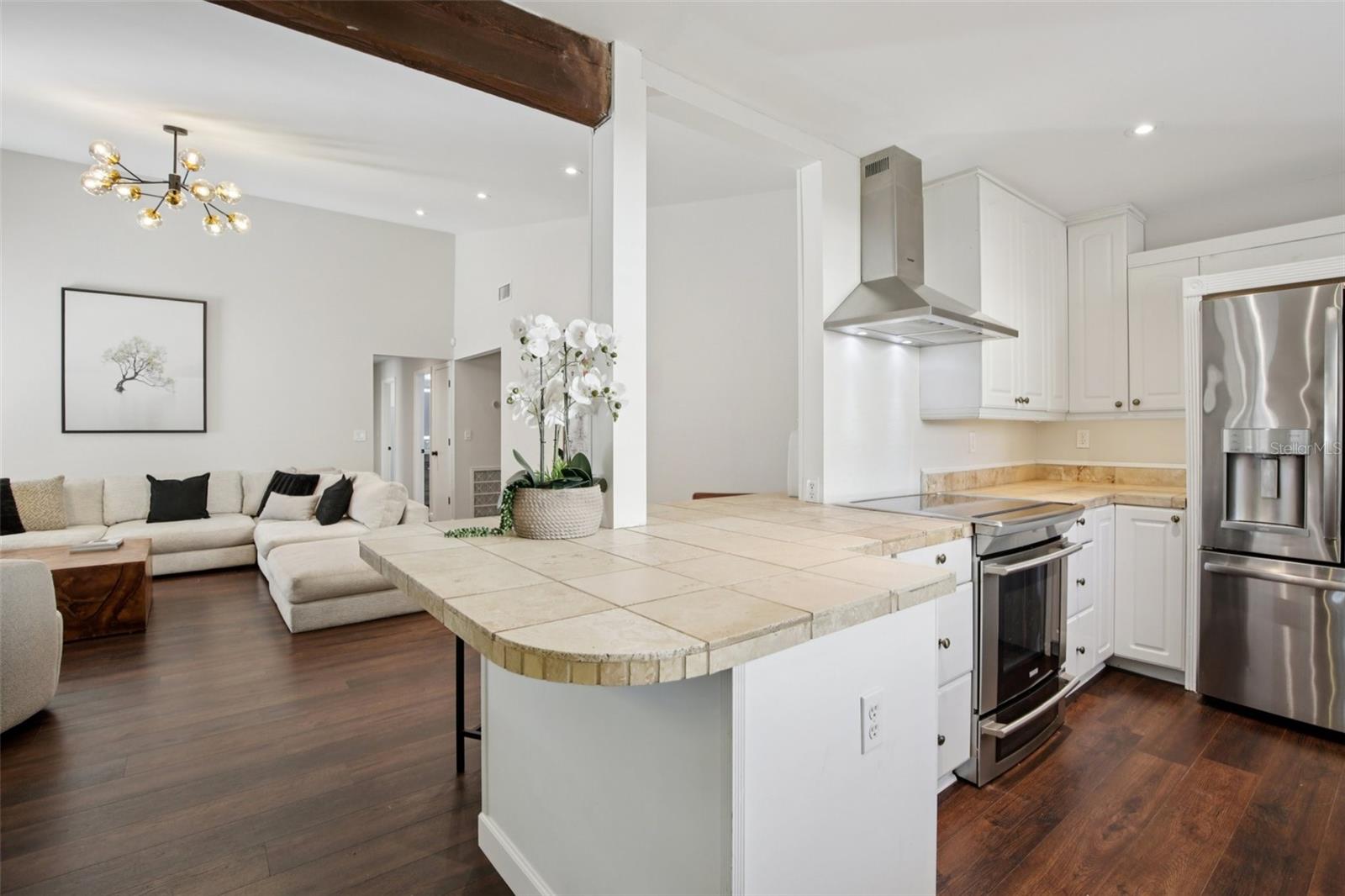 Image 18 of 42 For 665 Eastpointe Parkway