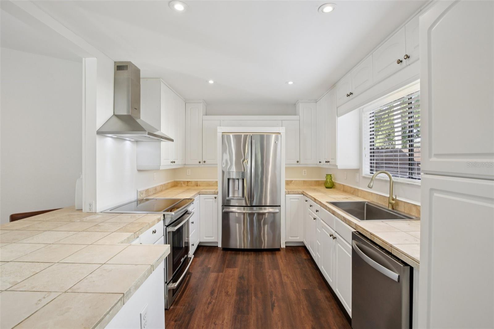 Image 19 of 42 For 665 Eastpointe Parkway