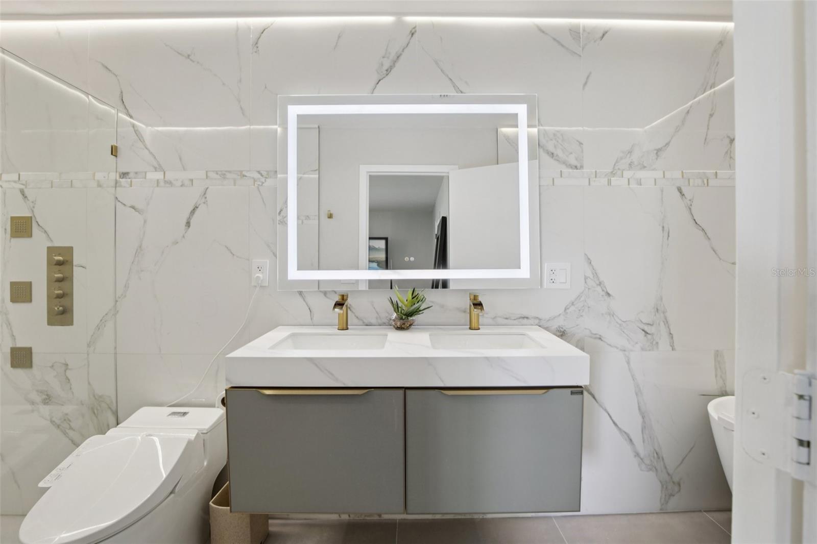 Image 23 of 42 For 665 Eastpointe Parkway