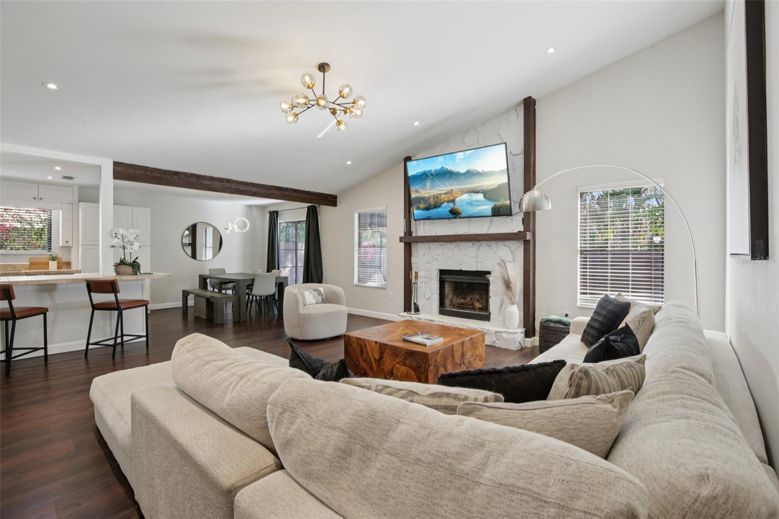 Image 6 of 42 For 665 Eastpointe Parkway