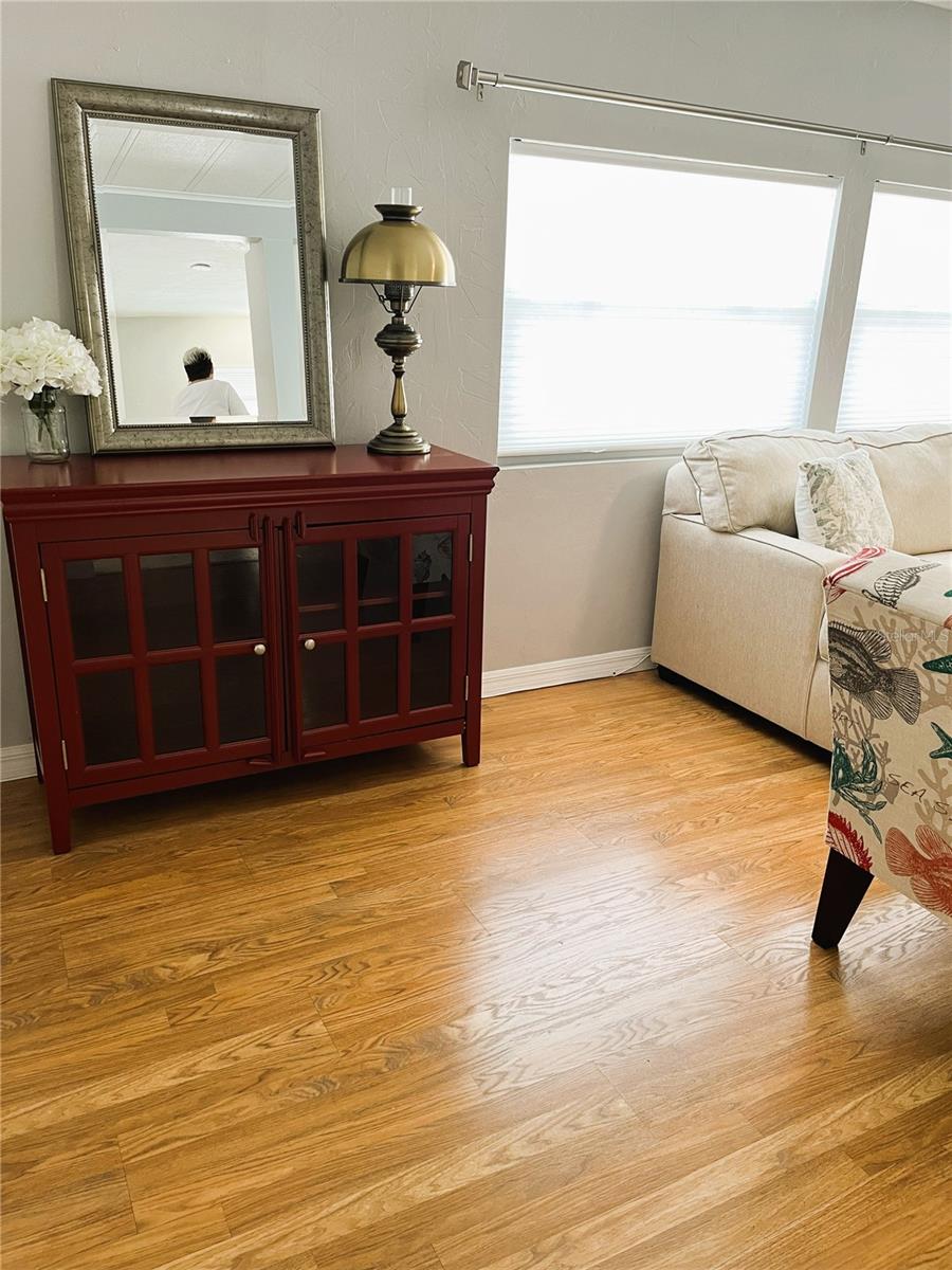 Image 5 of 41 For 2107 Ohio Avenue