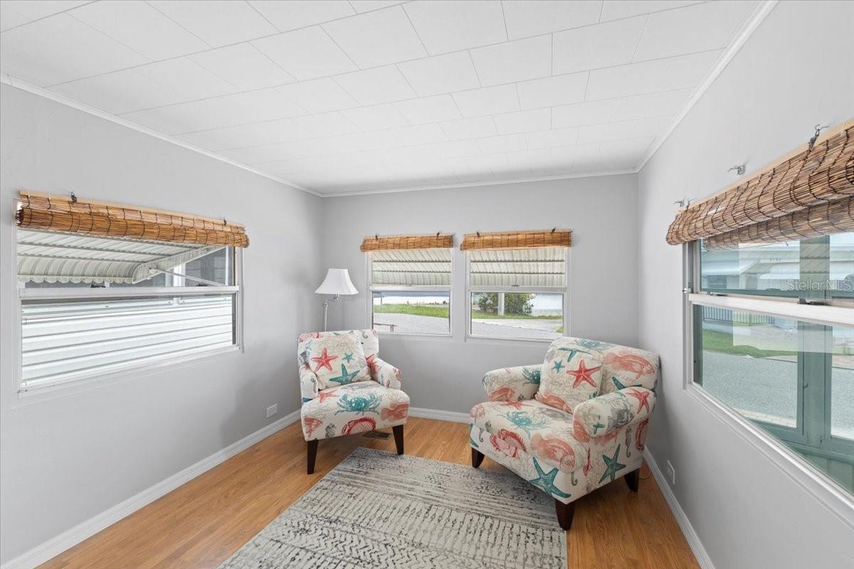 Image 8 of 41 For 2107 Ohio Avenue