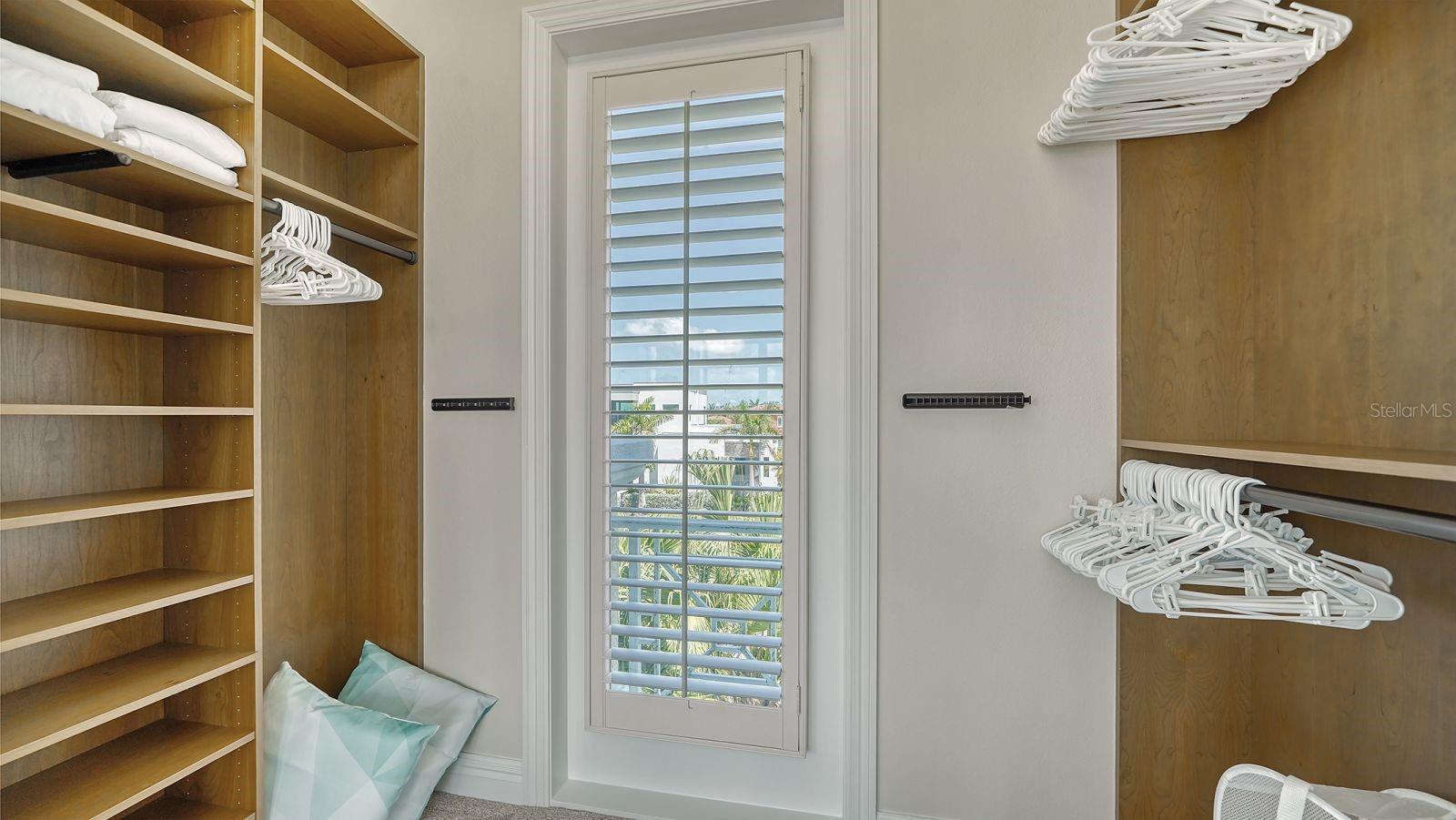 Image 38 of 45 For 610 Yardarm Lane