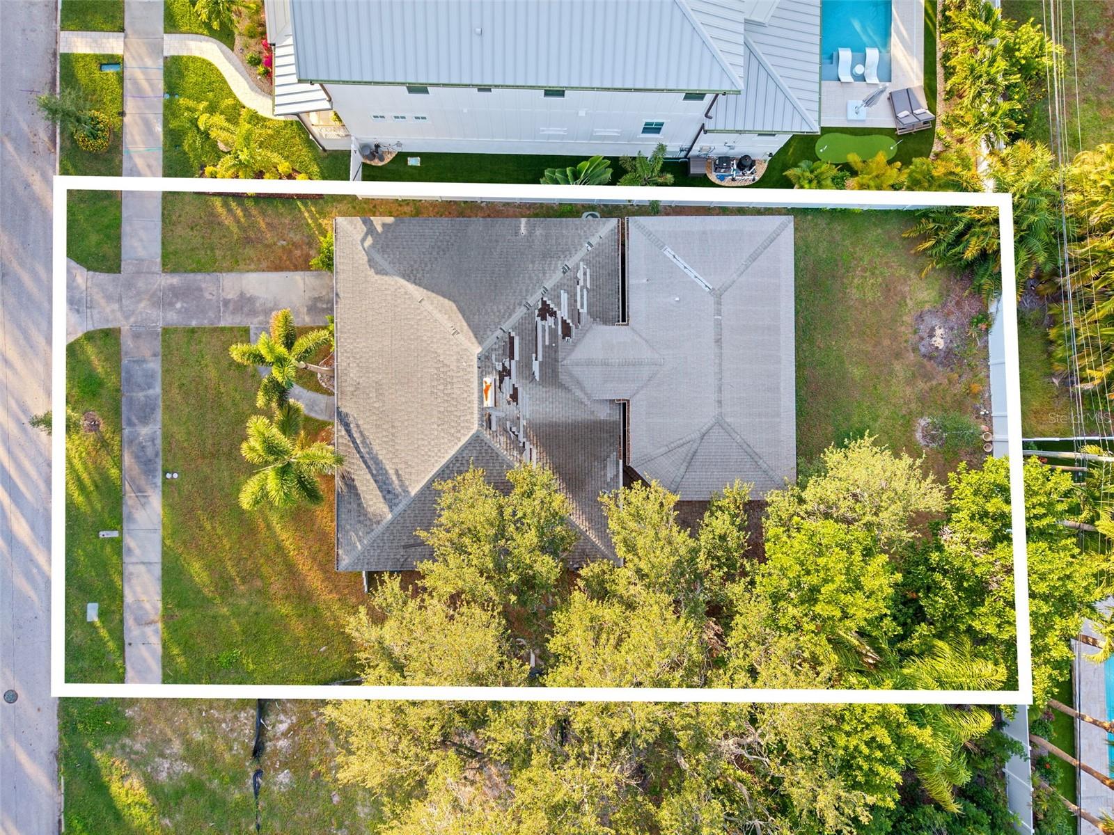 Image 16 of 17 For 218 Catalan Boulevard Ne