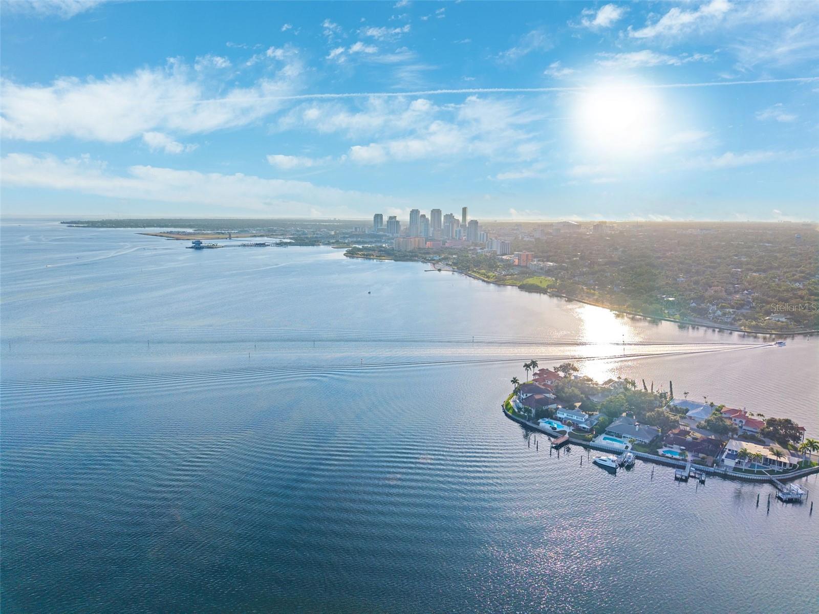 Image 17 of 17 For 218 Catalan Boulevard Ne