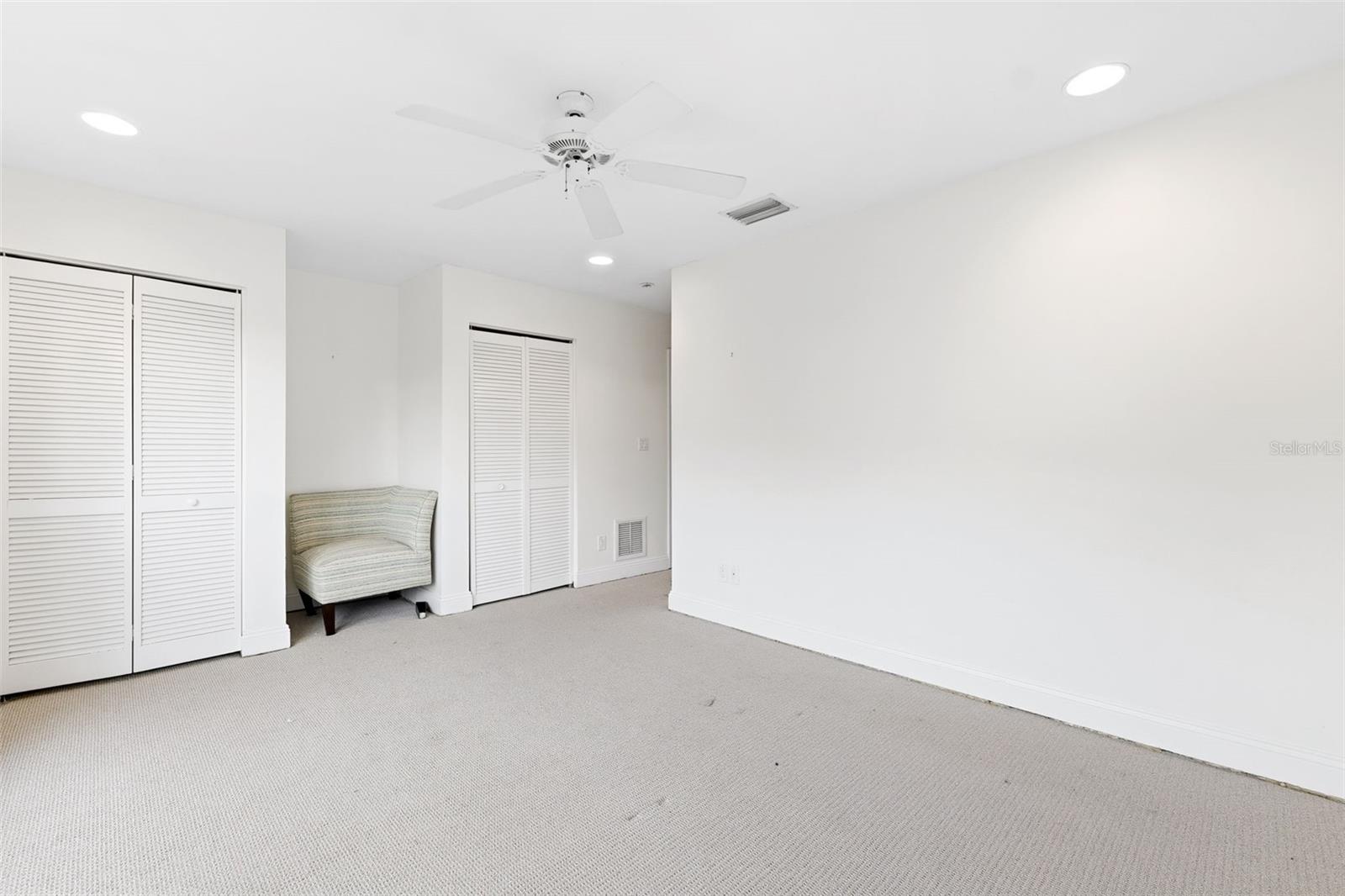 Image 8 of 17 For 218 Catalan Boulevard Ne