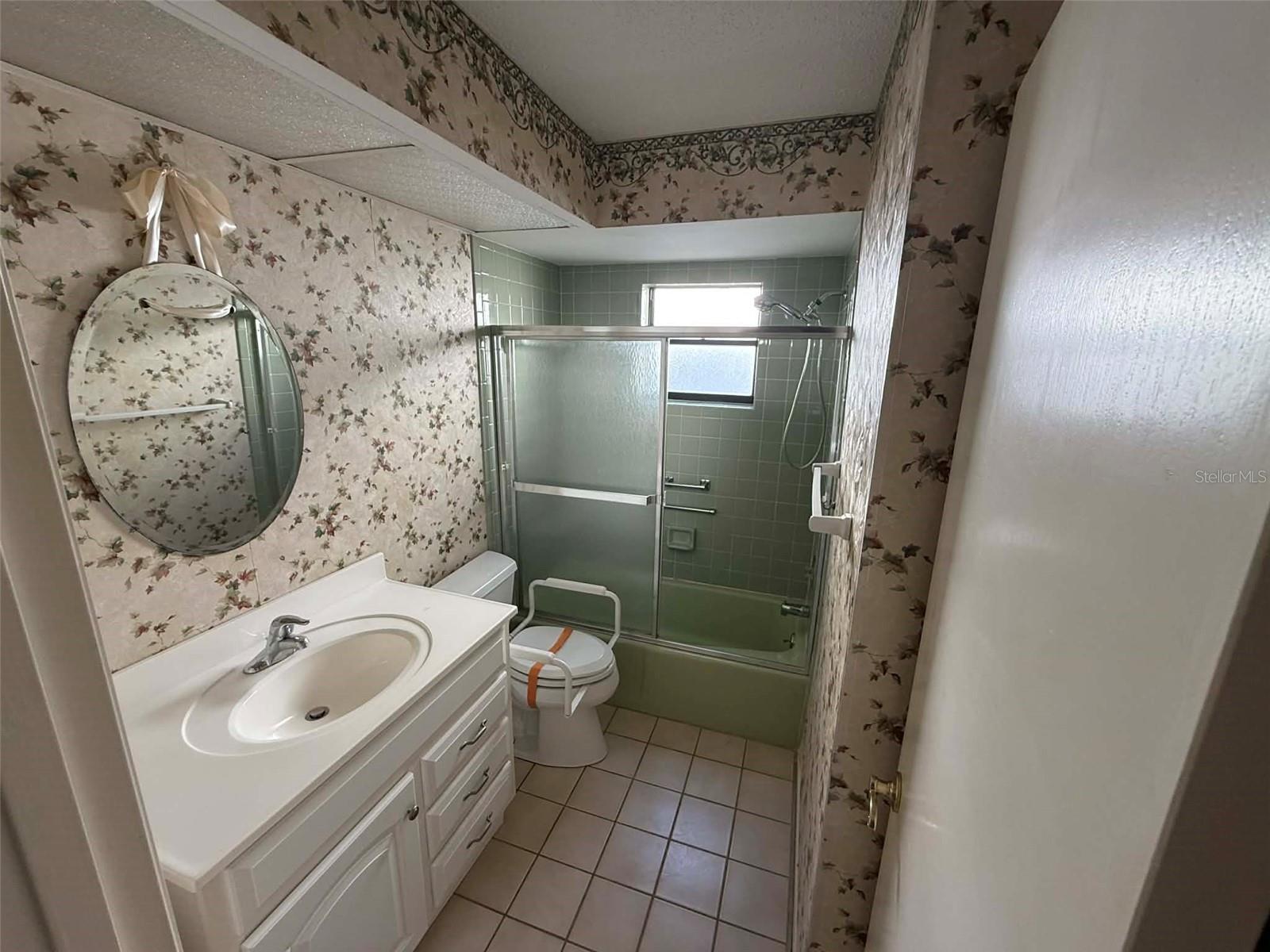 Image 14 of 30 For 1211 Capri Isles Boulevard 5