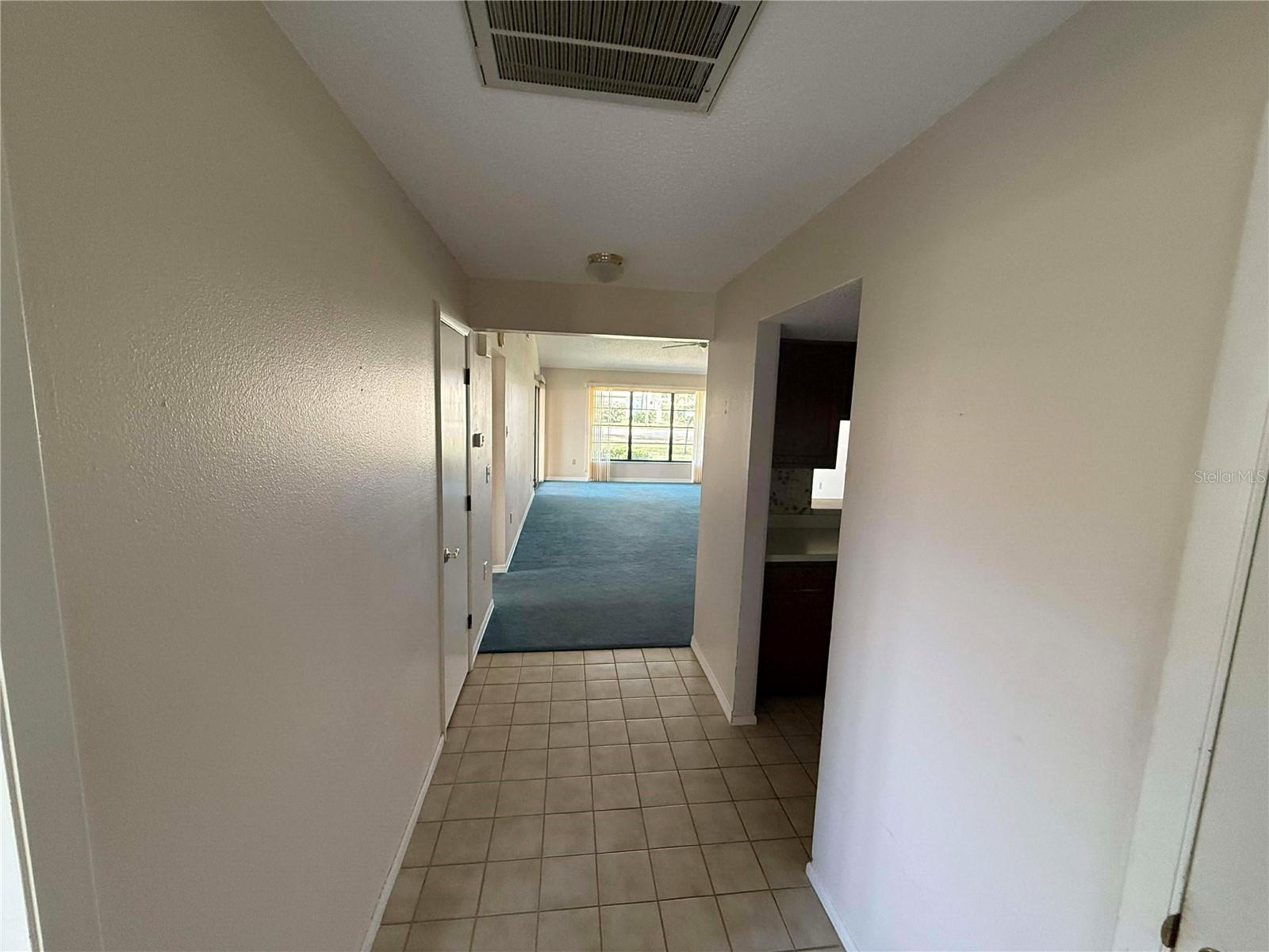 Image 20 of 30 For 1211 Capri Isles Boulevard 5