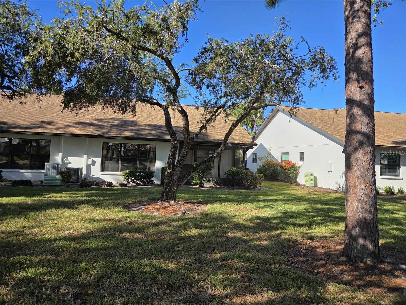 Image 26 of 30 For 1211 Capri Isles Boulevard 5