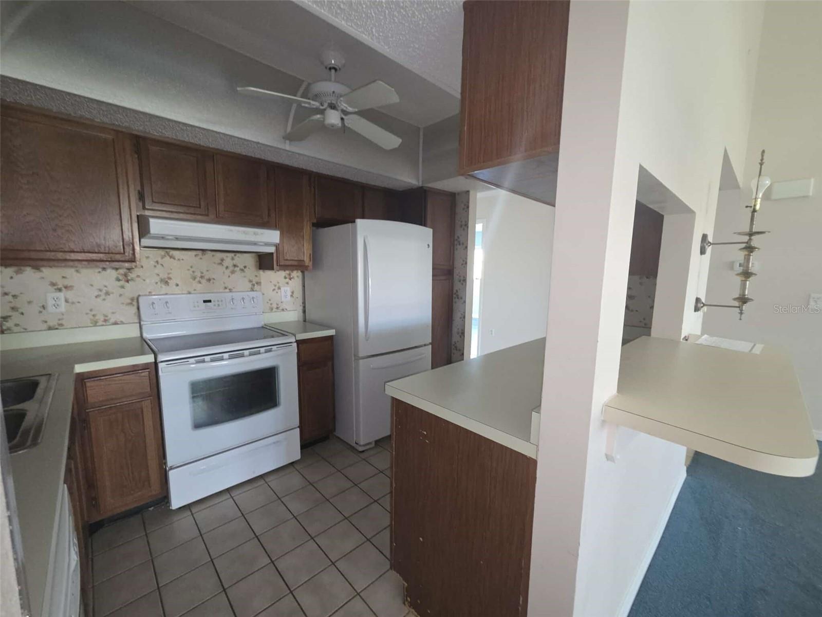 Image 6 of 30 For 1211 Capri Isles Boulevard 5