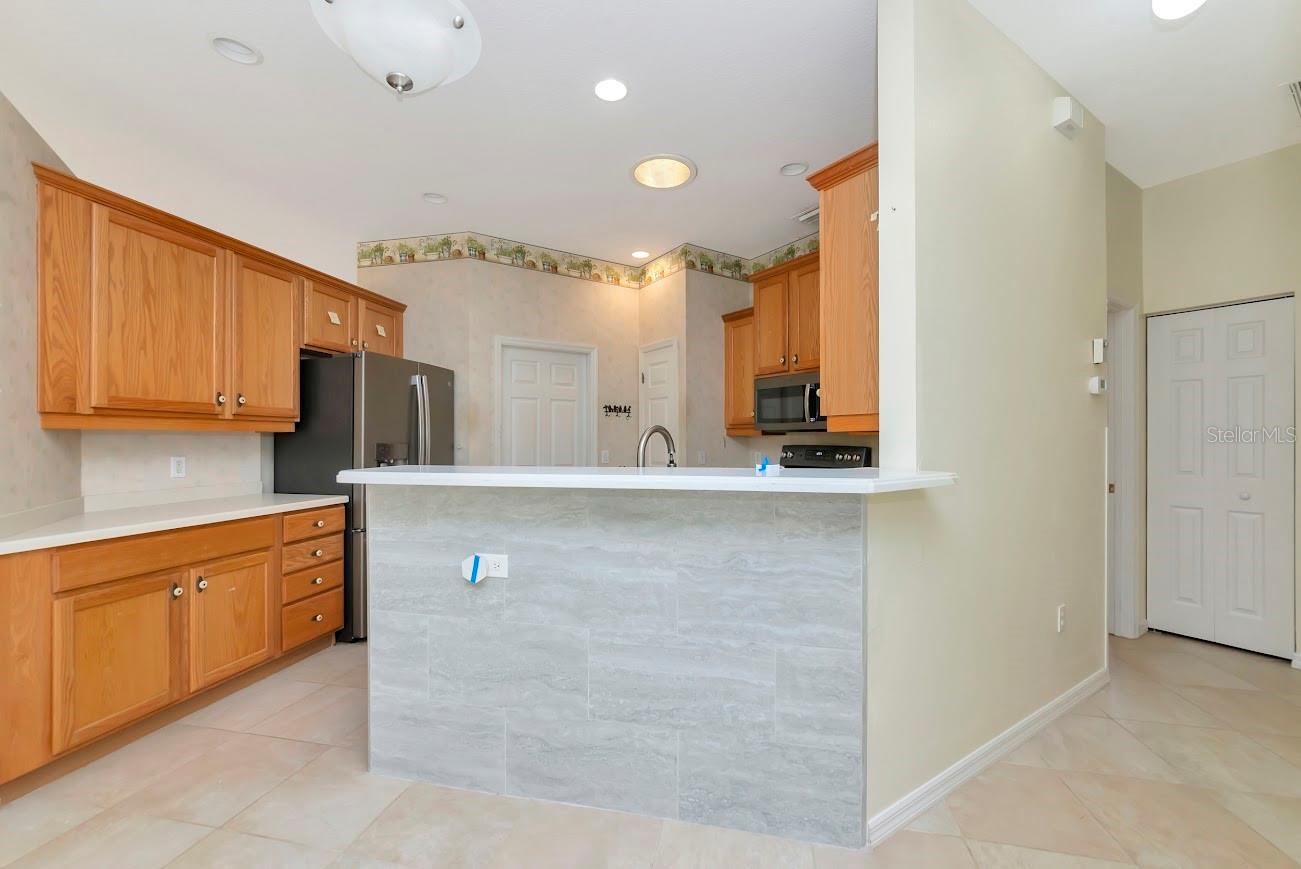 Image 13 of 40 For 1494 Millbrook Circle