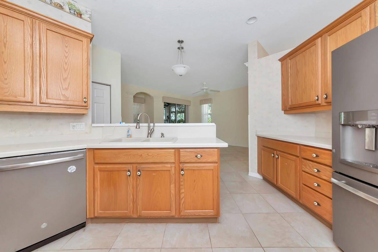 Image 15 of 40 For 1494 Millbrook Circle