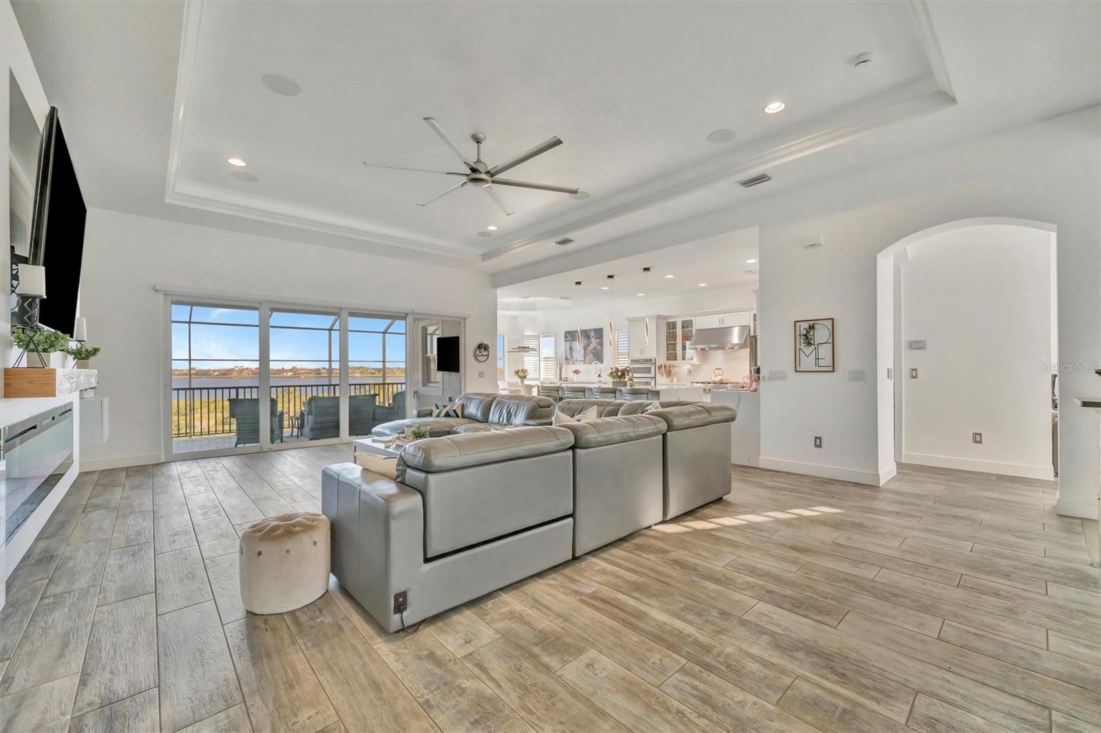 Image 13 of 96 For 5510 Tidewater Preserve Boulevard