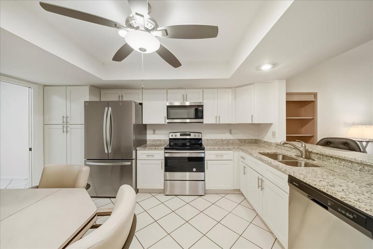 Image 14 of 48 For 4530 Atwood Cay Circle 13