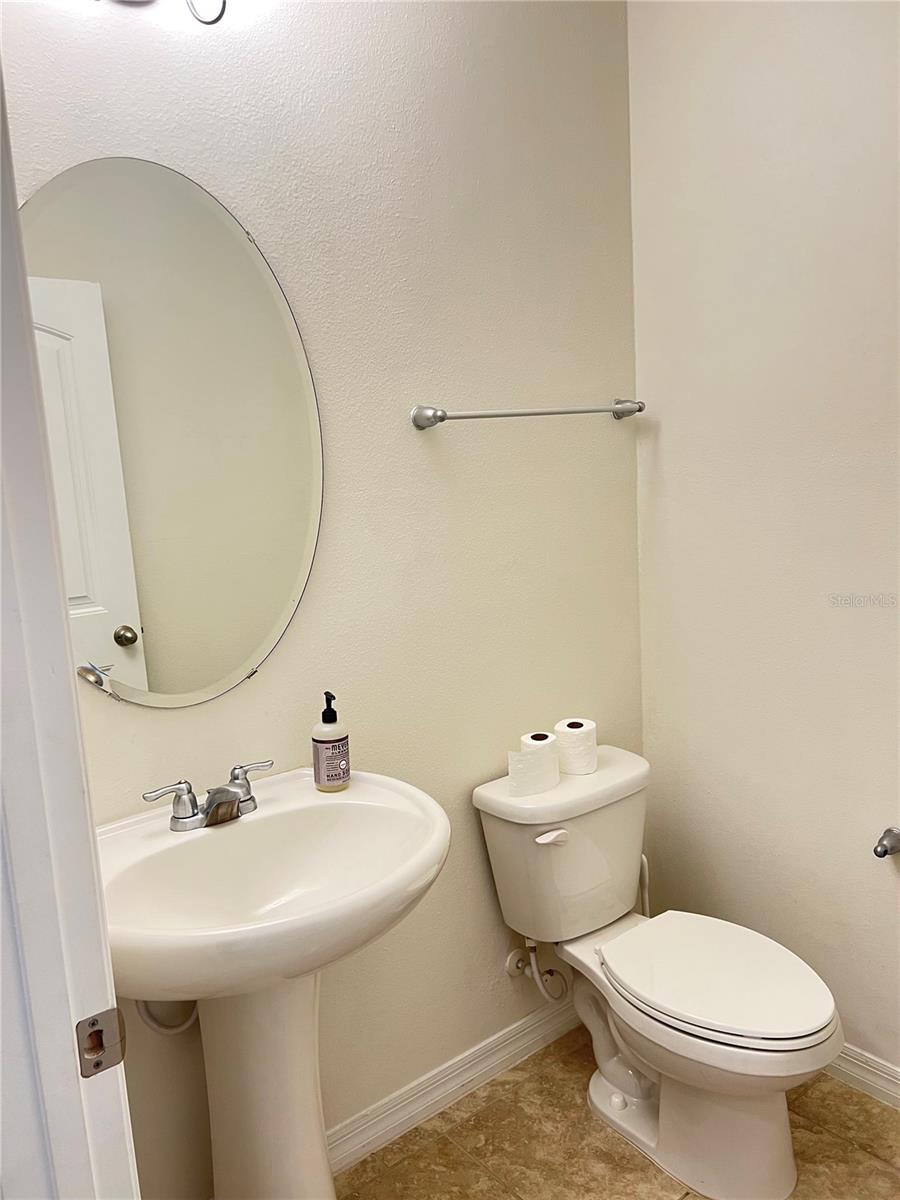 Image 18 of 21 For 16180 Arbor Crest Alley