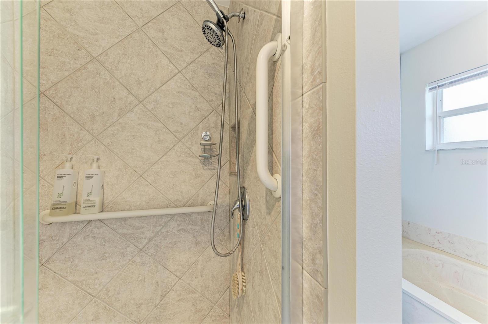 Image 27 of 78 For 729 Brightside Crescent Drive 33