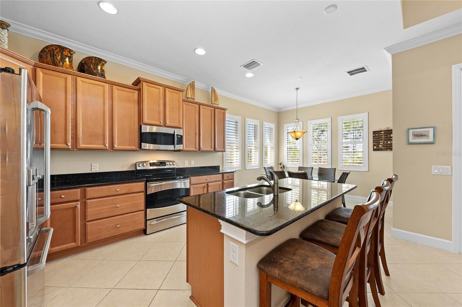 Image 12 of 100 For 266 Sapphire Lake Drive 202