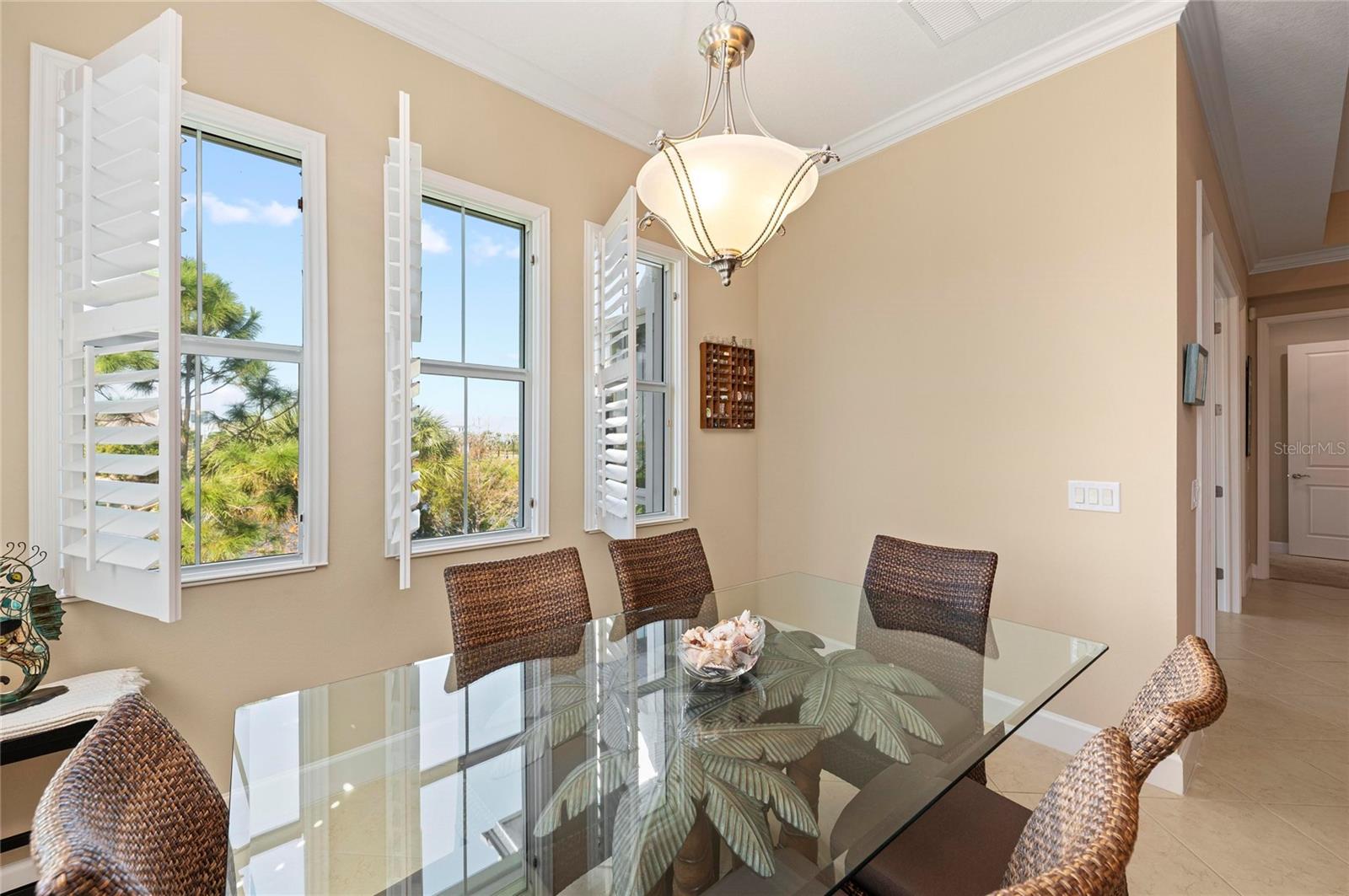 Image 22 of 100 For 266 Sapphire Lake Drive 202