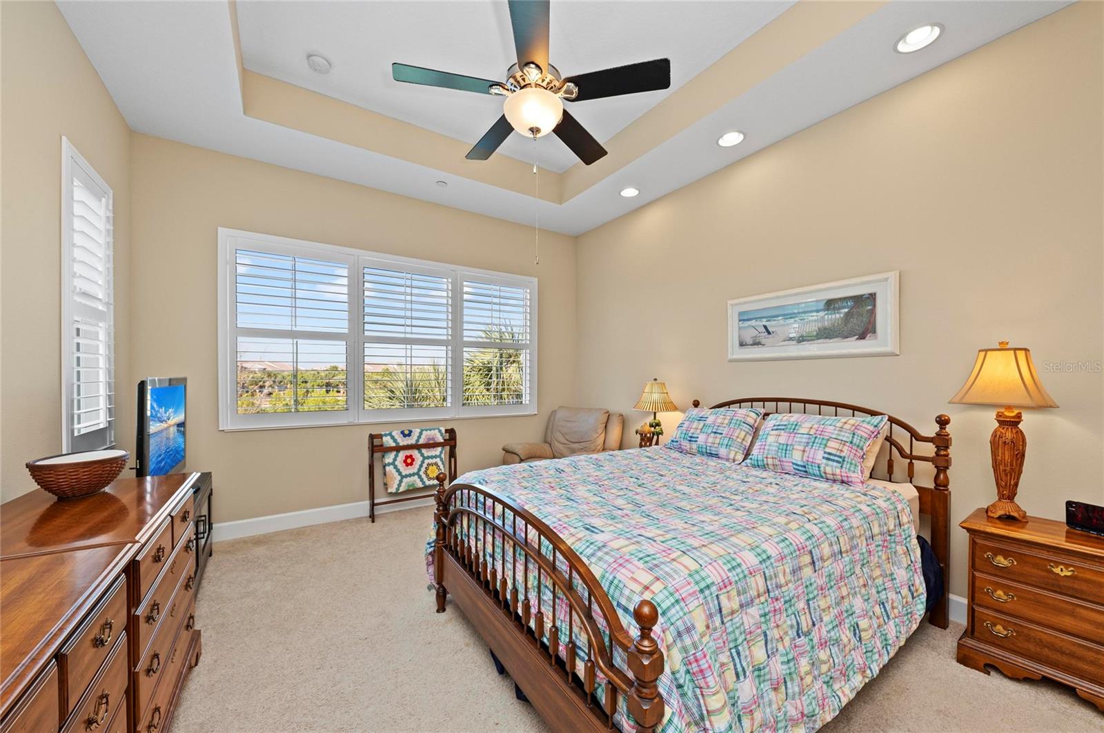 Image 33 of 100 For 266 Sapphire Lake Drive 202