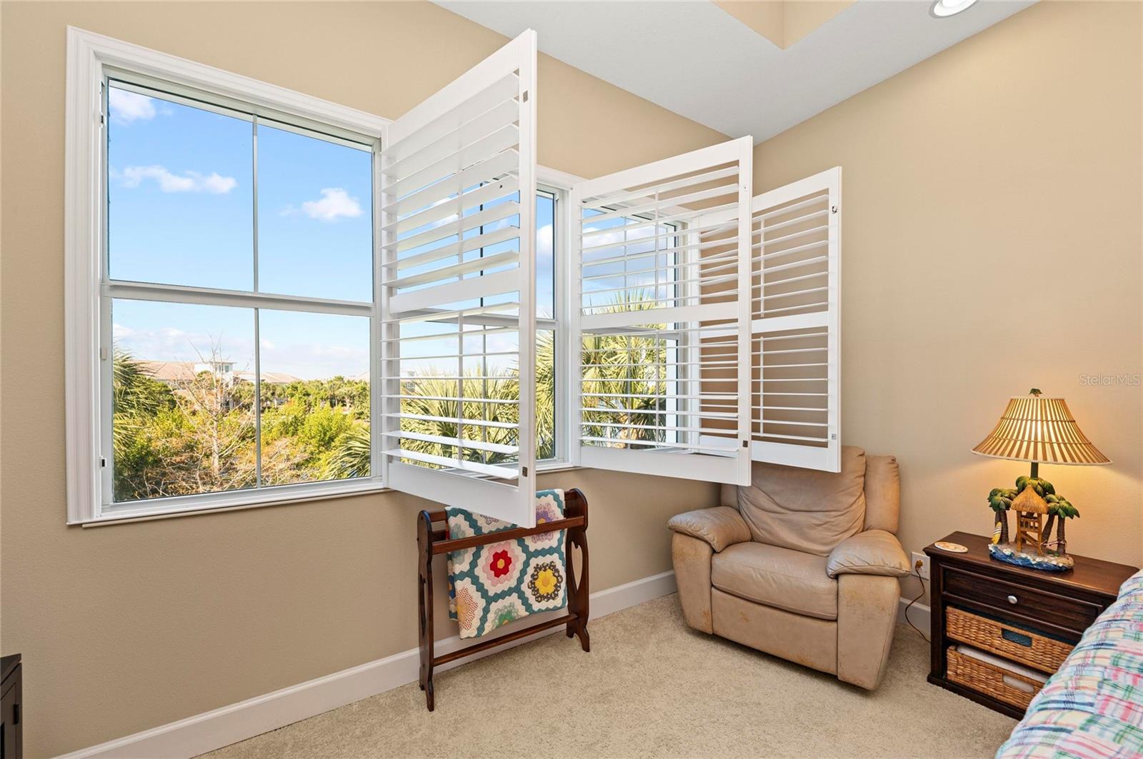 Image 38 of 100 For 266 Sapphire Lake Drive 202