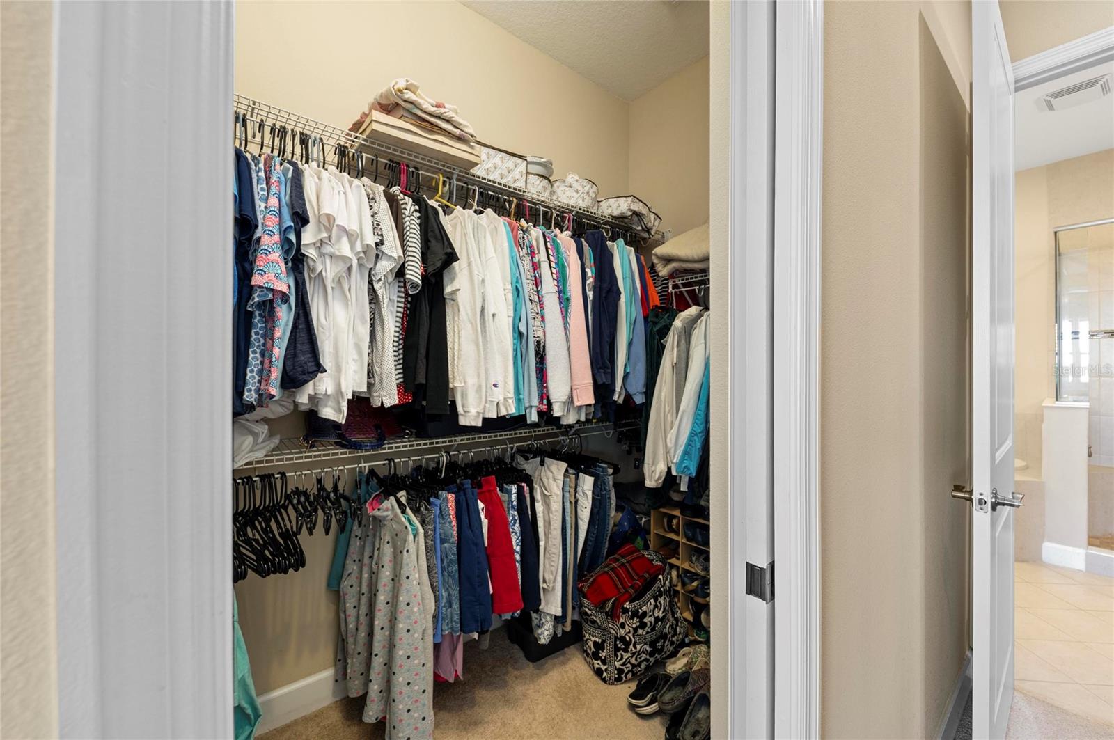 Image 42 of 100 For 266 Sapphire Lake Drive 202