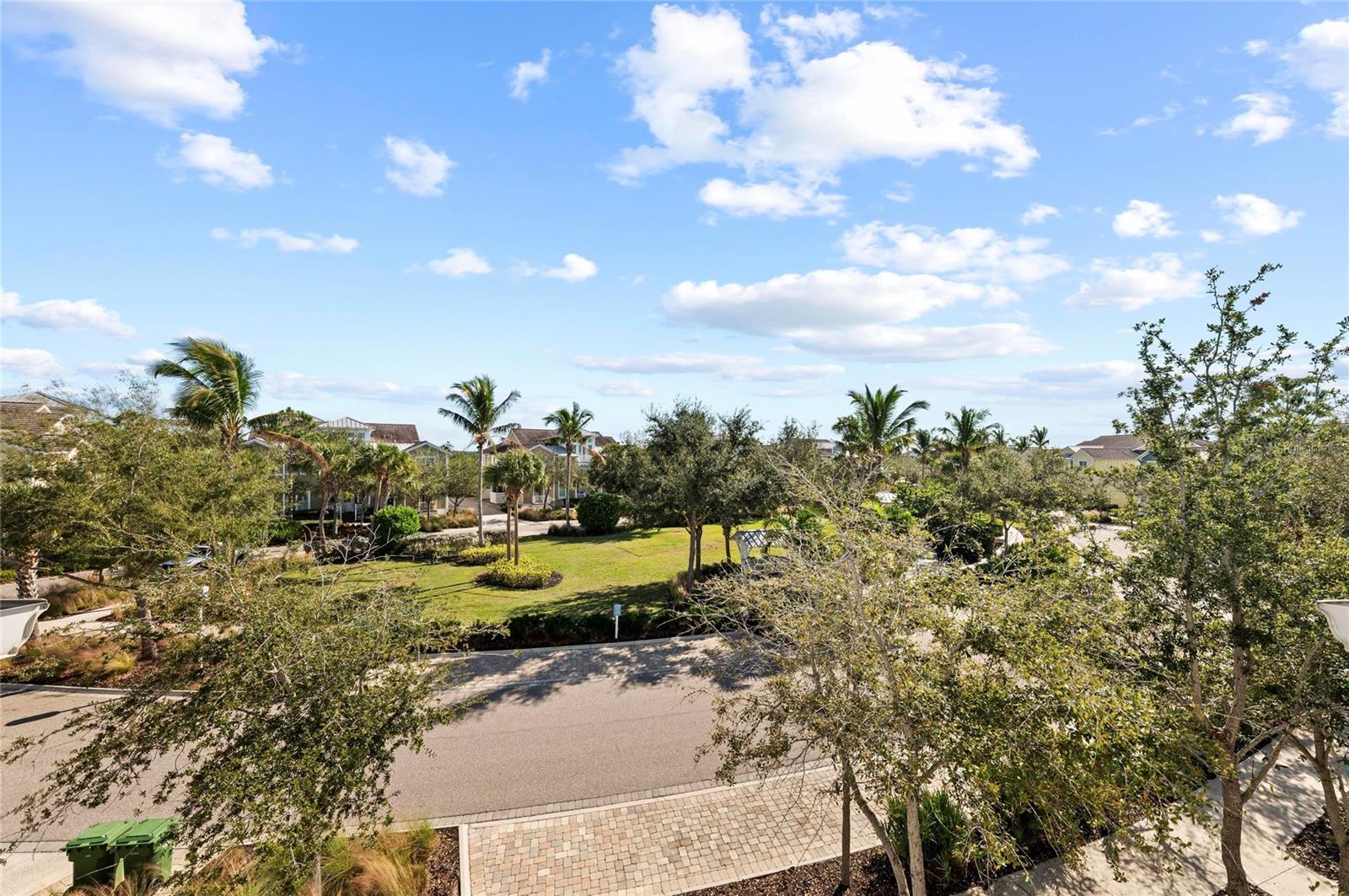 Image 60 of 100 For 266 Sapphire Lake Drive 202