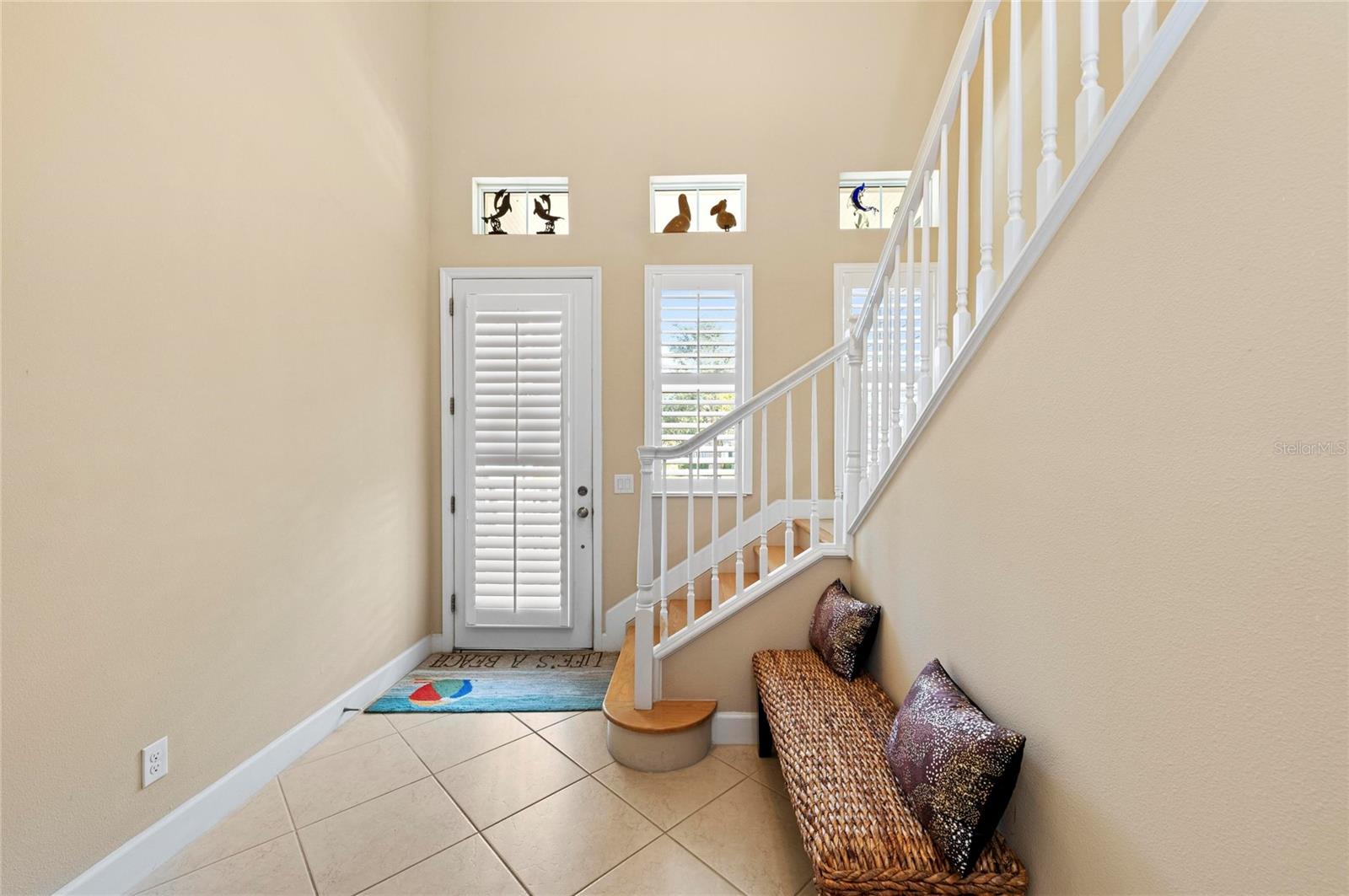 Image 7 of 100 For 266 Sapphire Lake Drive 202