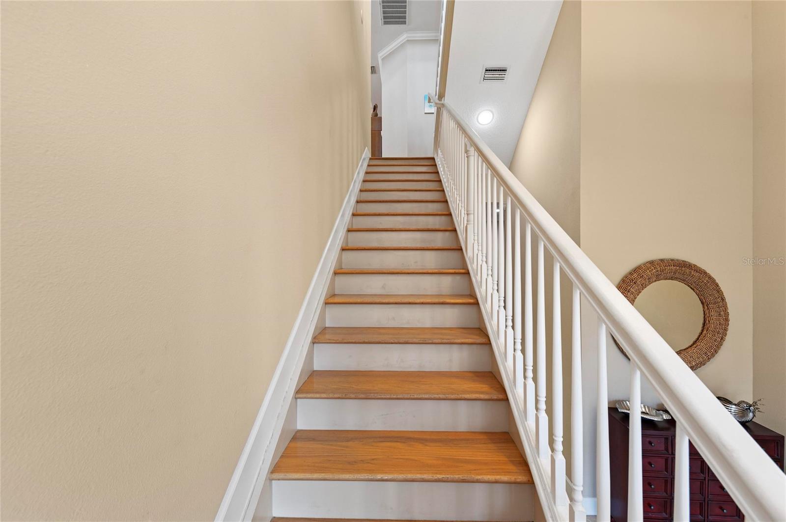 Image 9 of 100 For 266 Sapphire Lake Drive 202