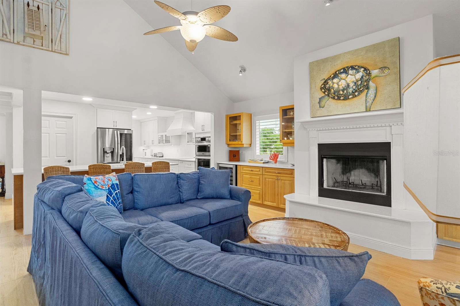 Image 12 of 63 For 705 Shore Drive