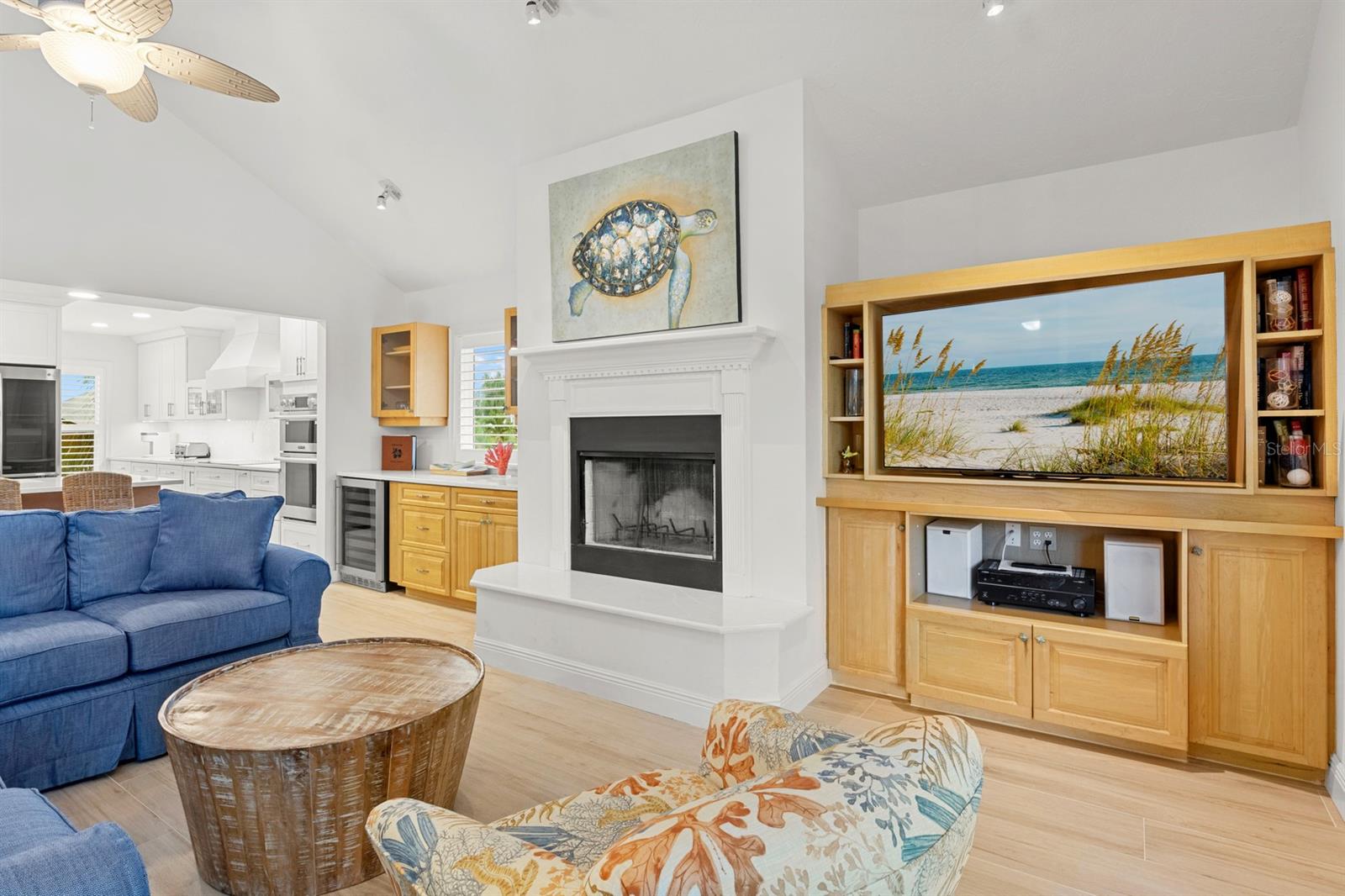 Image 13 of 63 For 705 Shore Drive