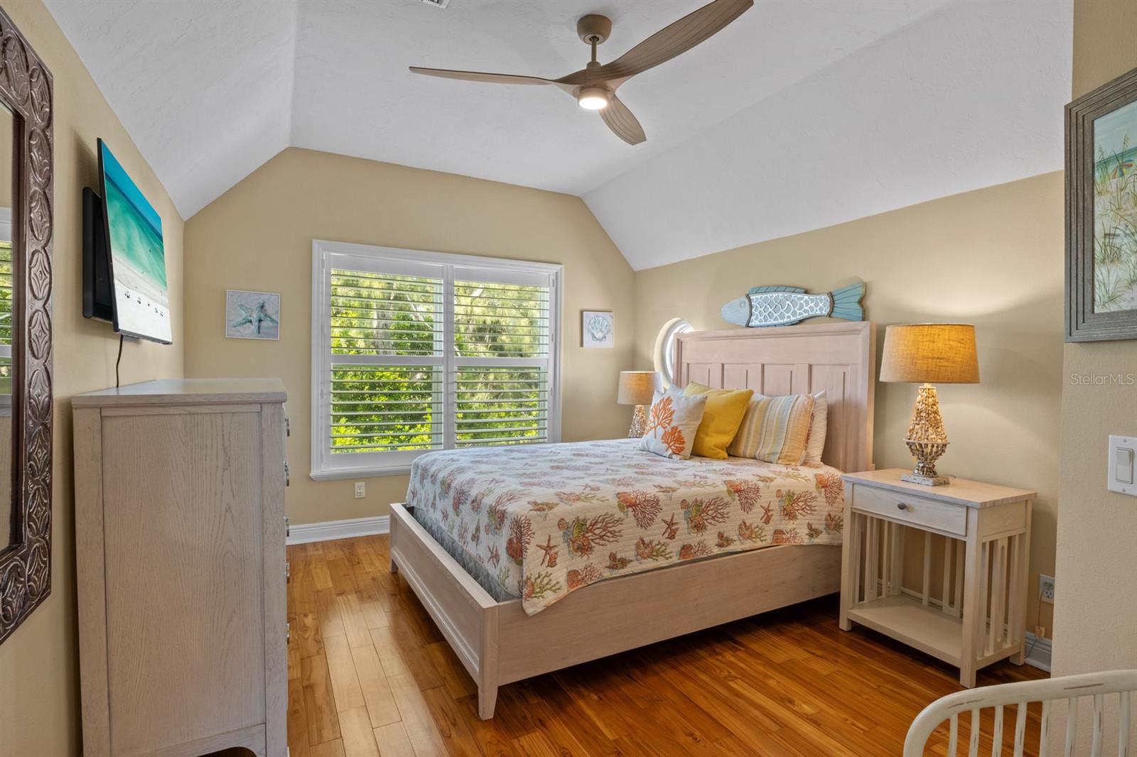 Image 39 of 63 For 705 Shore Drive