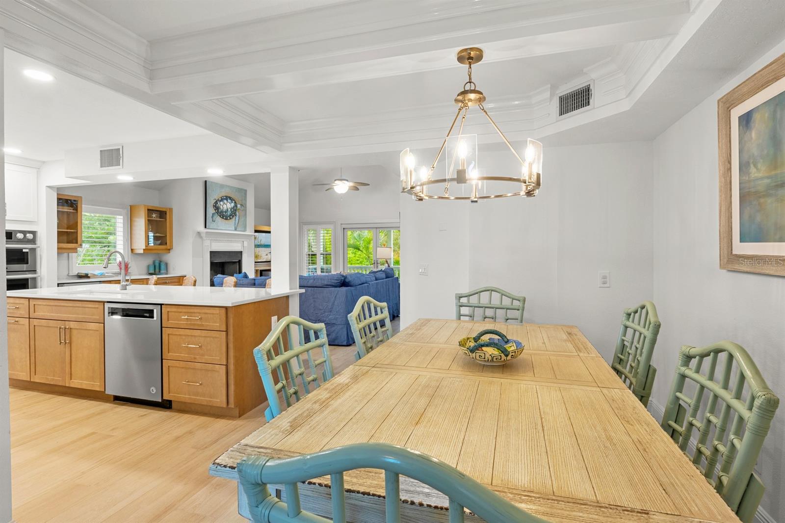 Image 6 of 63 For 705 Shore Drive