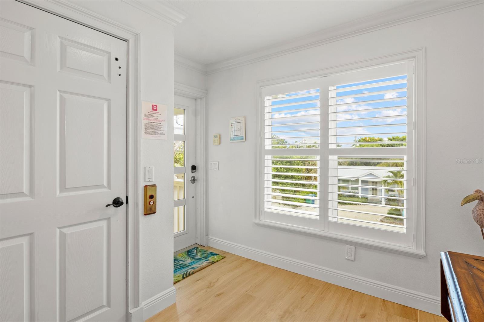 Image 7 of 63 For 705 Shore Drive