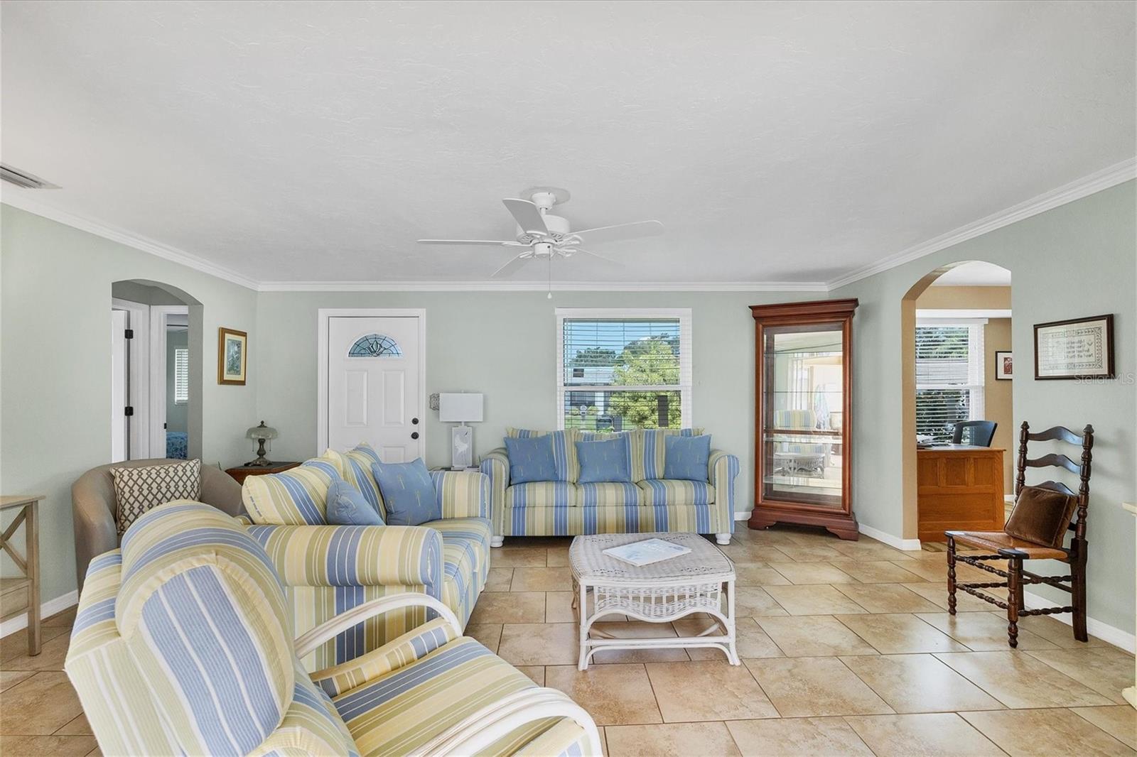 Image 12 of 35 For 426 Canterbury Road