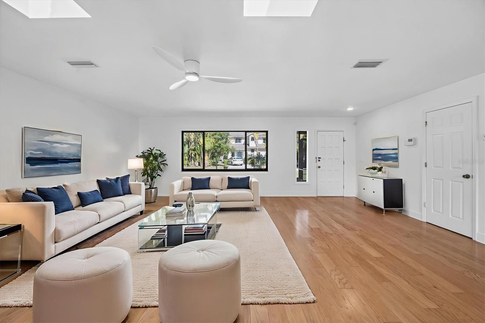 Image 5 of 39 For 1632 Worrington Street