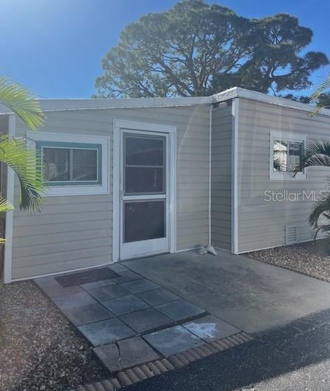 Image 21 of 49 For 10315 Cortez Rd W  1b