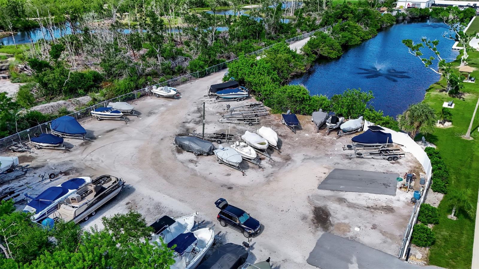 Image 29 of 49 For 10315 Cortez Rd W  1b