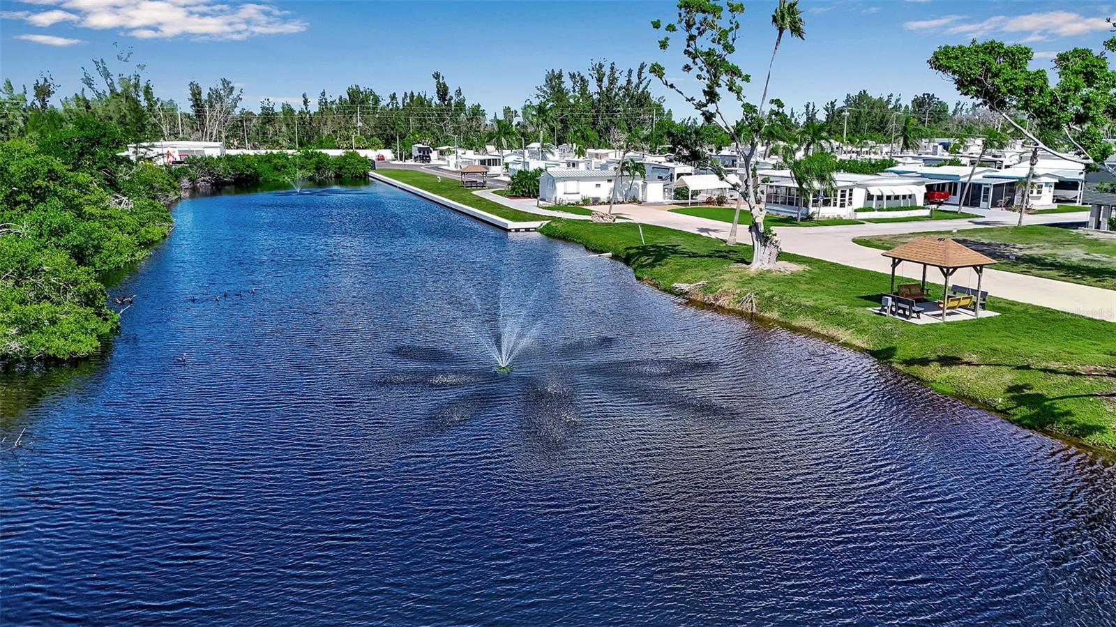 Image 30 of 49 For 10315 Cortez Rd W  1b