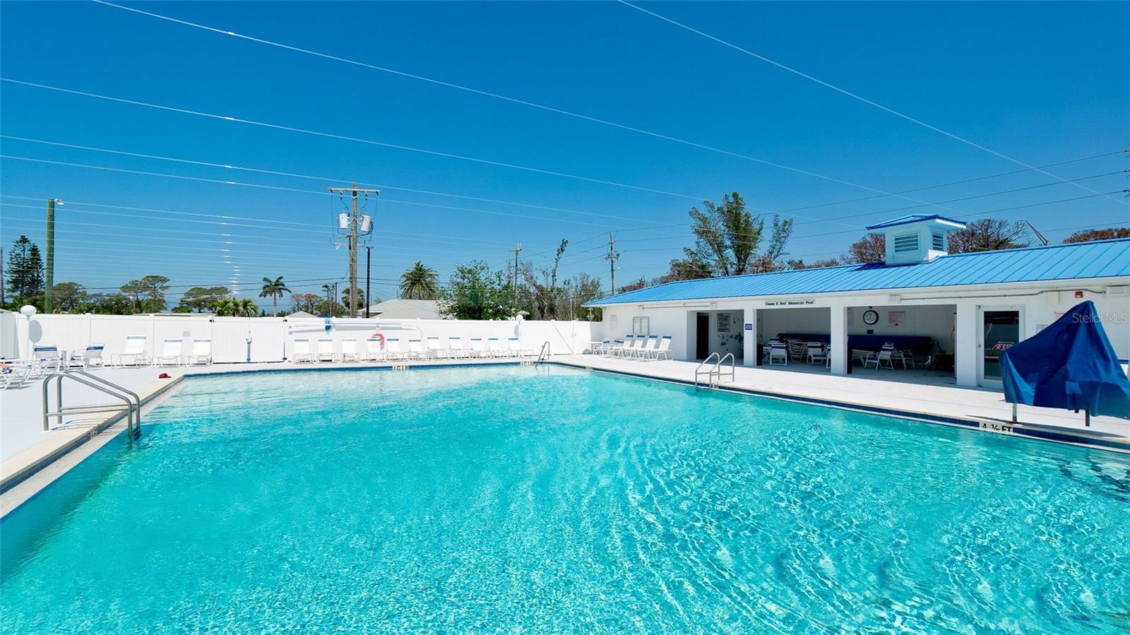 Image 43 of 49 For 10315 Cortez Rd W  1b