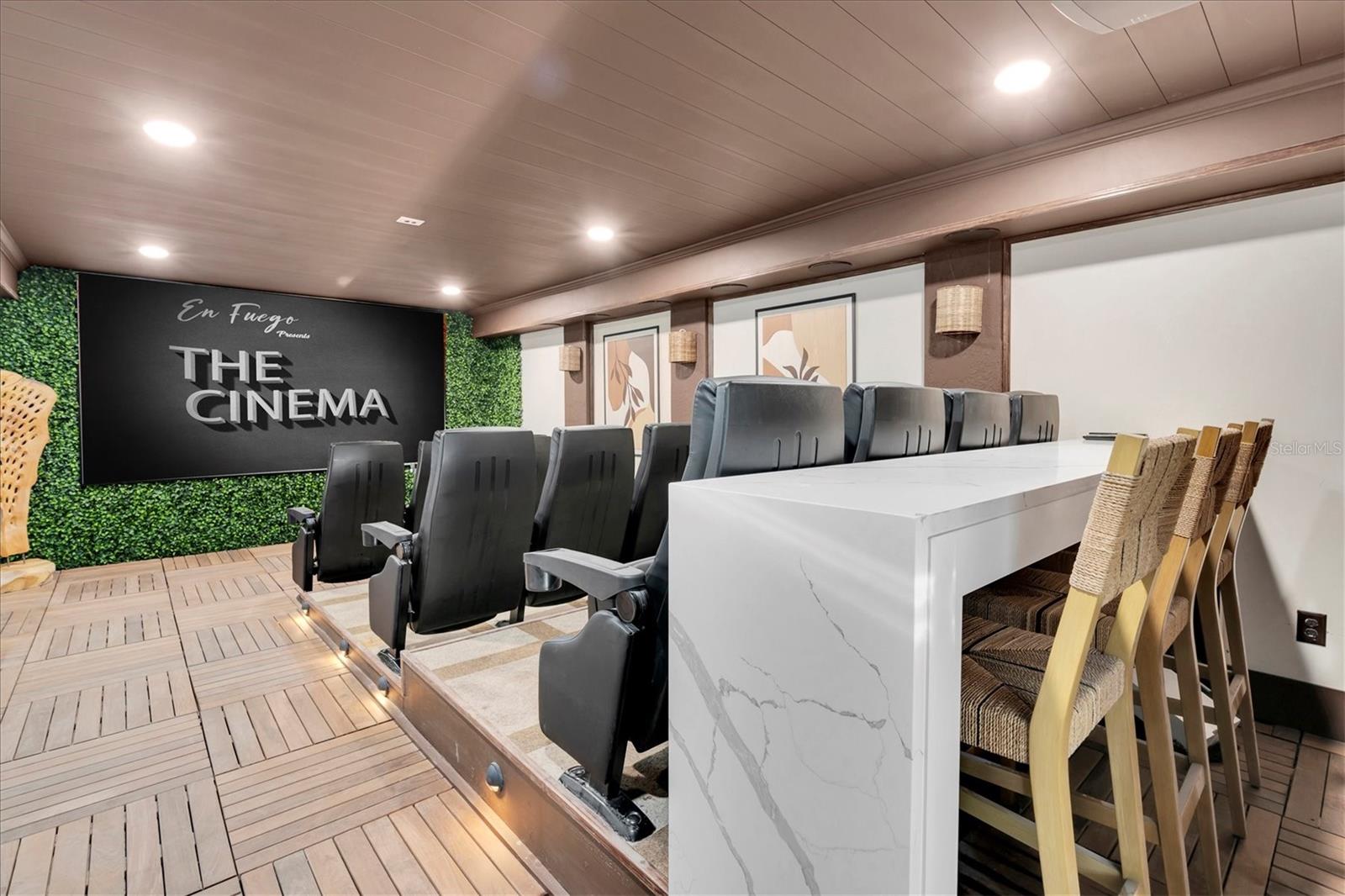 Image 10 of 77 For 4004 Bayside Court