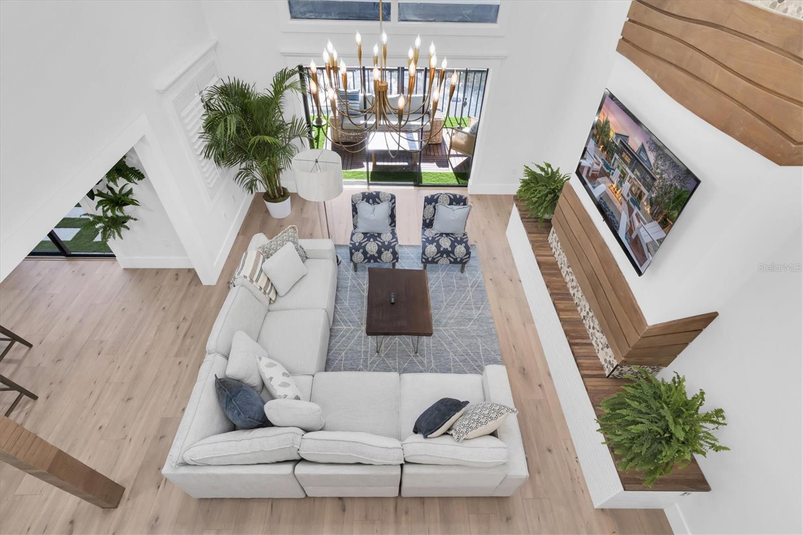 Image 14 of 77 For 4004 Bayside Court