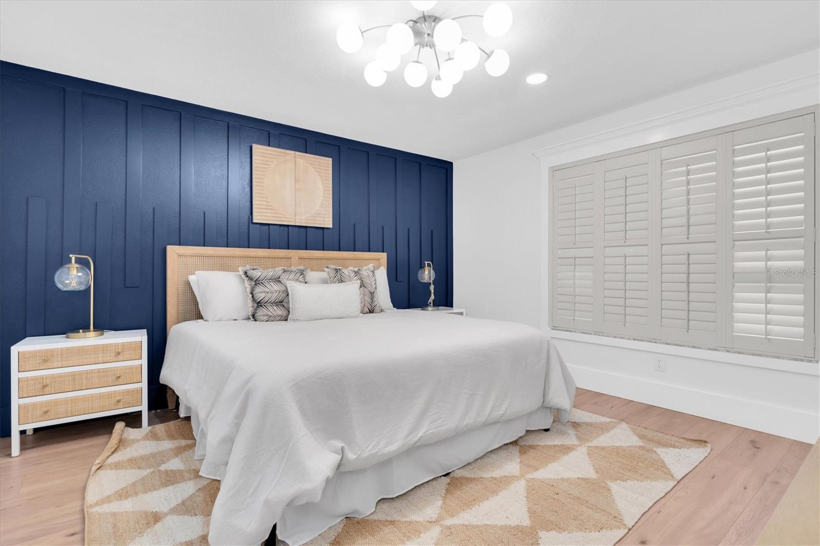 Image 28 of 77 For 4004 Bayside Court