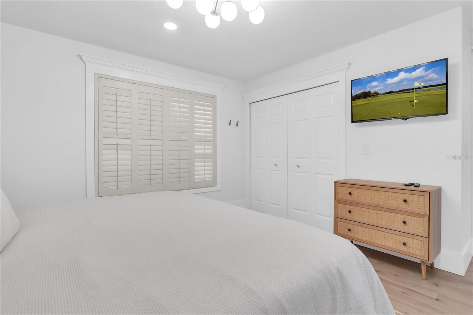 Image 29 of 77 For 4004 Bayside Court