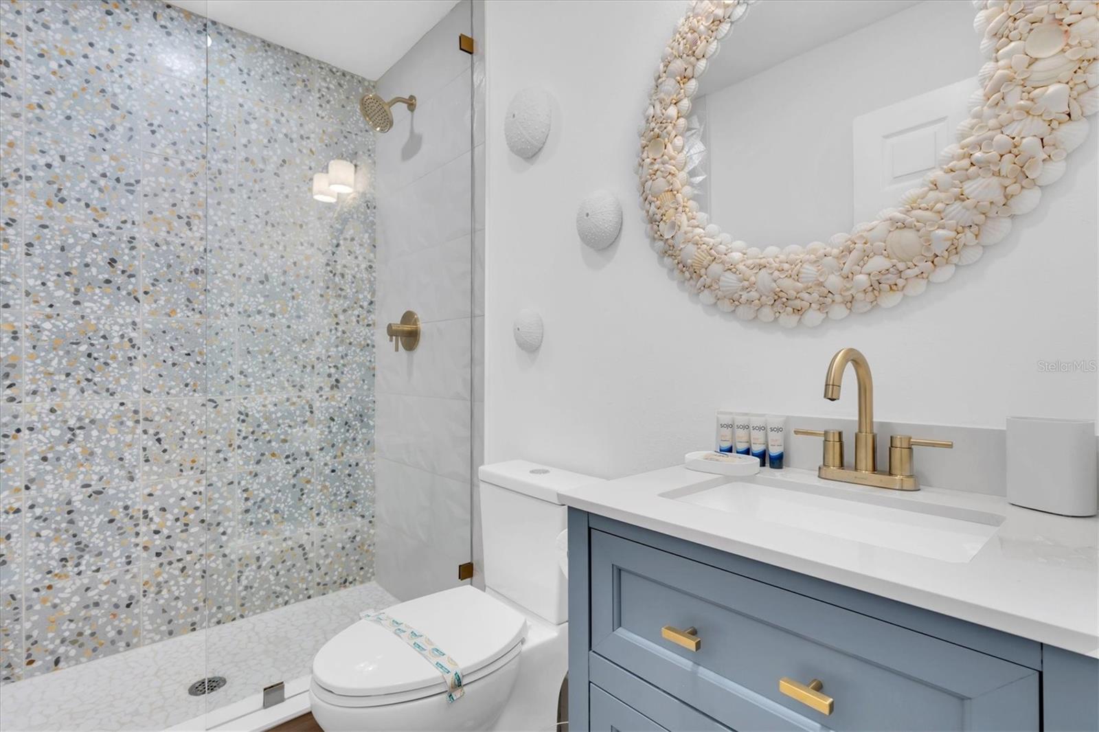 Image 30 of 77 For 4004 Bayside Court