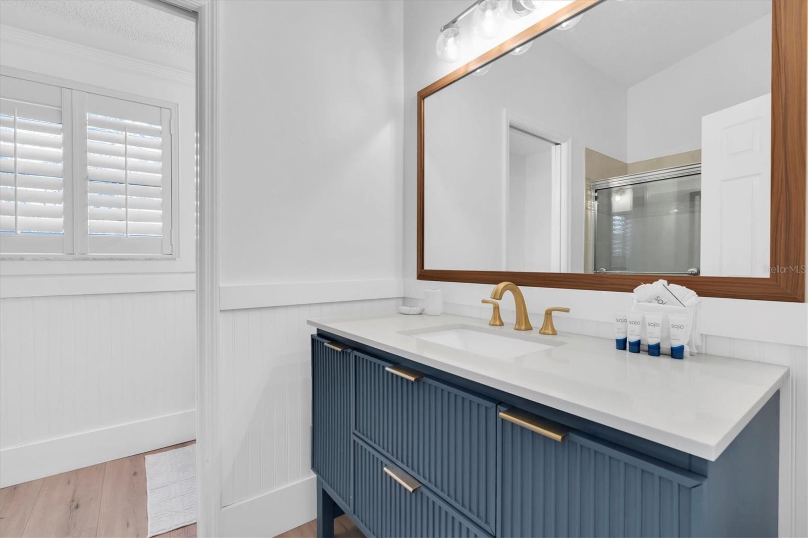 Image 36 of 77 For 4004 Bayside Court